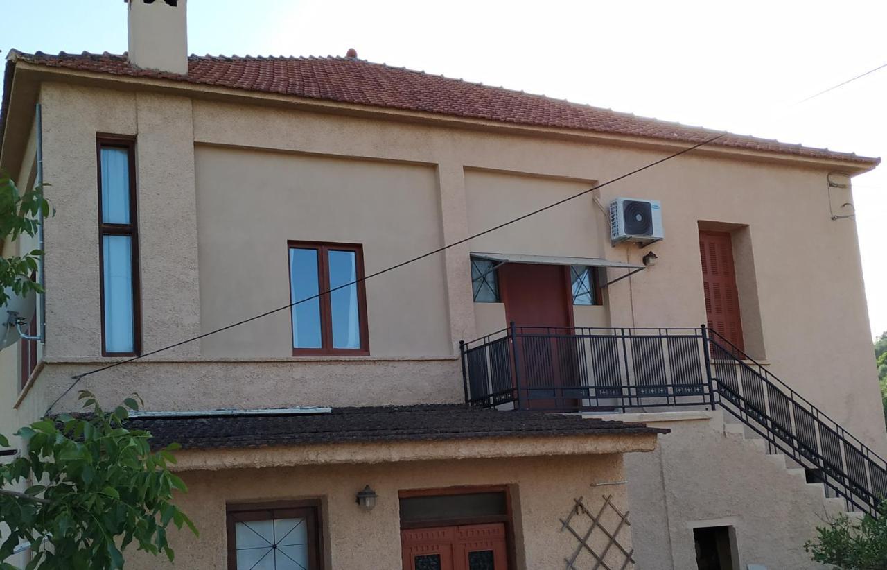 Casa Patrikò Acomodação com café da manhã Perivólia Exterior foto